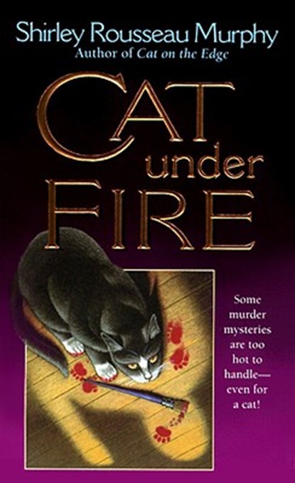 Cat Under Fire, Shirley Rousseau Murphy - Paperback - 9780061056017
