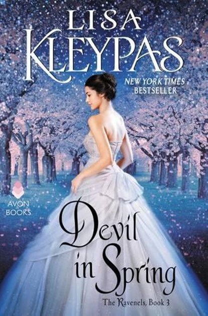 Devil in Spring, Lisa Kleypas - Paperback - 9780062371874