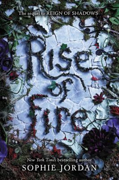Rise of Fire, Sophie Jordan - Paperback - 9780062377685