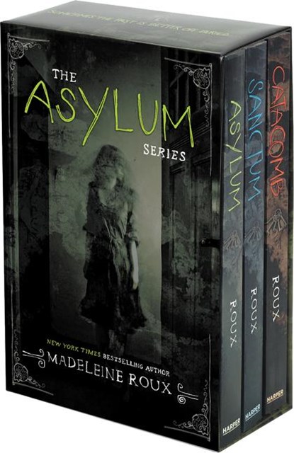 Asylum 3-Book Box Set, Madeleine Roux - Paperback Boxset - 9780062574336