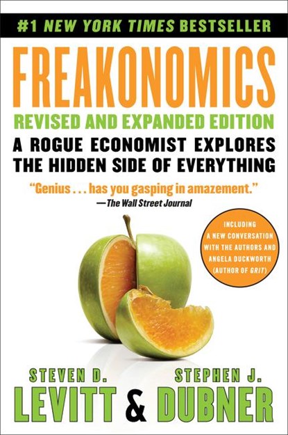 Freakonomics Revised and Expanded Edition, Steven D. Levitt ; Stephen J. Dubner - Paperback - 9780063032378