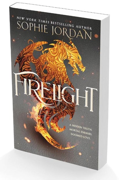 Firelight, Sophie Jordan - Paperback - 9780063399693