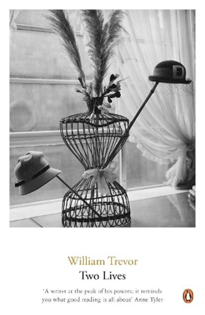 Two Lives, William Trevor - Paperback - 9780141044613