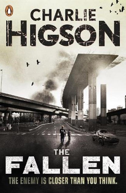 The Fallen (The Enemy Book 5), Charlie Higson - Paperback - 9780141336152