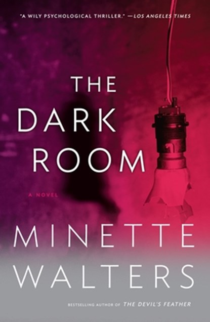 The Dark Room, Minette Walters - Paperback - 9780307277091