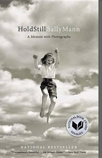 Hold Still, Sally Mann - Paperback - 9780316247757