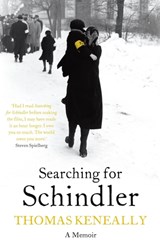 Searching For Schindler - Thomas Keneally - 9780340963265