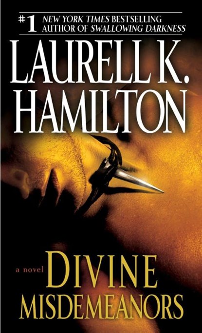 Divine Misdemeanors, Laurell K. Hamilton - Paperback - 9780345495976