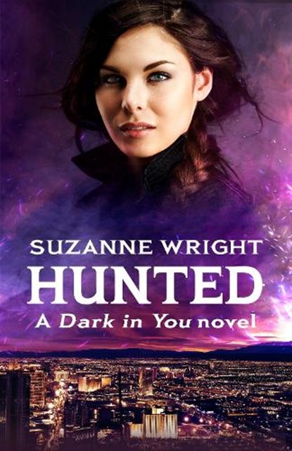 Hunted, Suzanne Wright - Paperback - 9780349428499