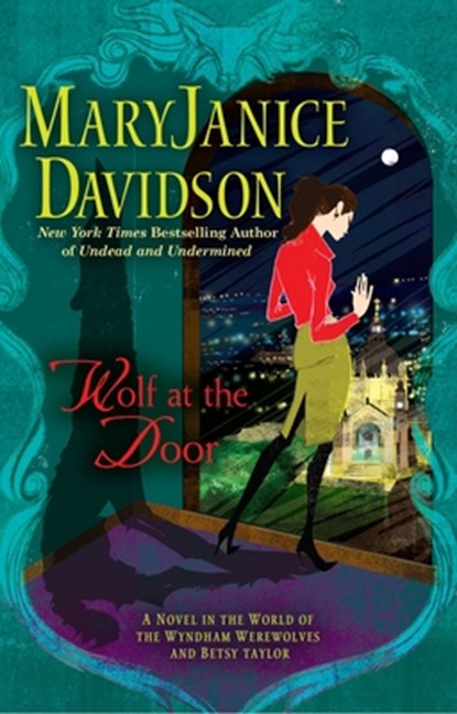 Wolf at the Door, Maryjanice Davidson - Paperback - 9780425243114