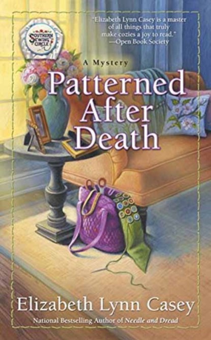 Patterned After Death, Elizabeth Lynn Casey - Paperback - 9780425282571