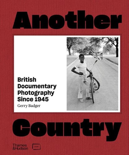 Another Country, Gerry Badger - Gebonden Paperback - 9780500022177