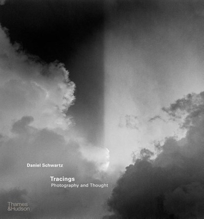 Tracings, Daniel Schwartz ; Giovanna Calvenzi ; Carolin Emcke ; Fanni Fetzer - Gebonden Gebonden - 9780500026342