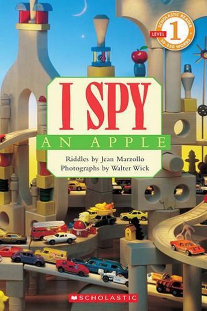 Scholastic Reader Level 1: I Spy an Apple, Jean Marzollo ; Walter Wick - Paperback - 9780545220958