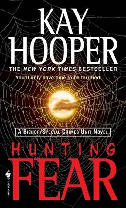 Hunting Fear, Kay Hooper - Paperback - 9780553585988