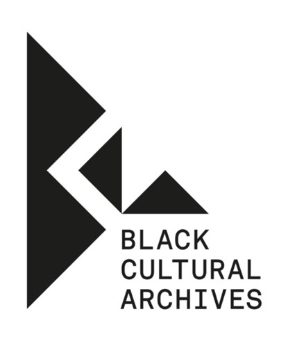 The Place for Me: Stories About the Windrush Generation, Dame Floella Benjamin ; K. N. Chimbiri ; E. L. Norry ; Judy Hepburn ; Katy Massey ; Salena Godden ; Jermain Jackman ; Quincy the Comedian ; Kevin George ; Kirsty Latoya - Gebonden - 9780702307904