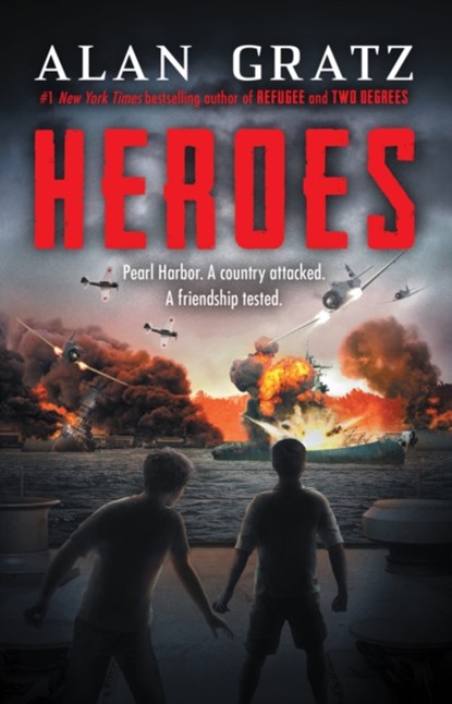 Heroes: A Novel of Pearl Harbor, Alan Gratz - Paperback - 9780702333804