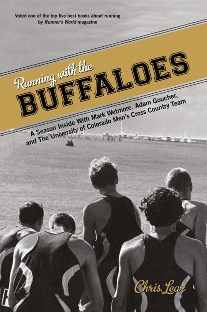 Running with the Buffaloes, Chris Lear - Paperback - 9780762773985