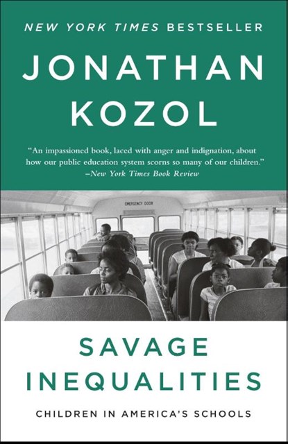 Savage Inequalities, Jonathan Kozol - Paperback - 9780770435684
