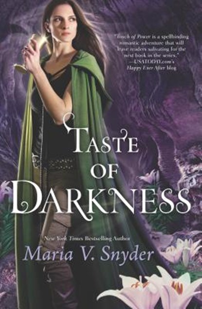 Taste of Darkness, Maria V. Snyder - Paperback - 9780778315858