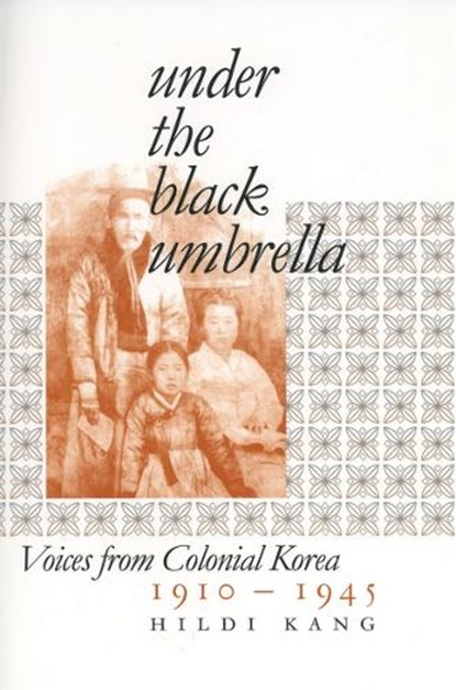 Under the Black Umbrella, Hildi Kang - Paperback - 9780801472701
