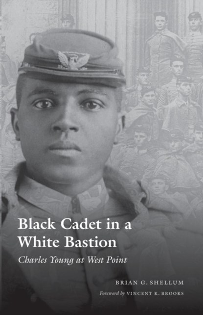Black Cadet in a White Bastion, Brian G. Shellum - Paperback - 9780803293151
