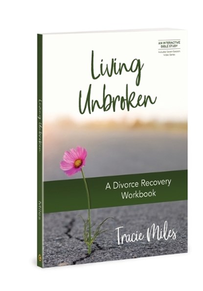 Living Unbroken - Includes 7-S, Tracie Miles - Paperback - 9780830782970