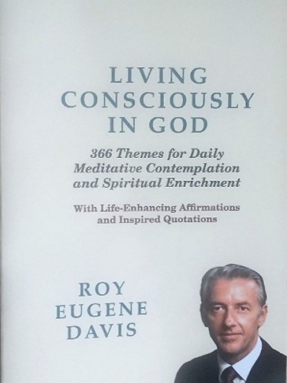 Living Consciously in God, Roy Eugene Davis - Paperback - 9780877072140