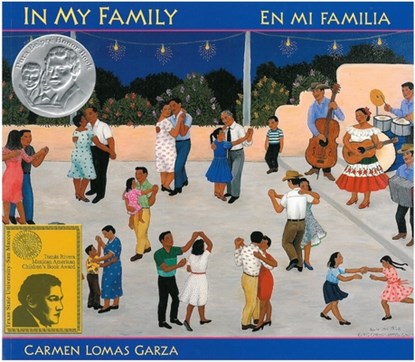 In My Family / En Mi Familia, Carmen Lomas Garza - Paperback - 9780892391639