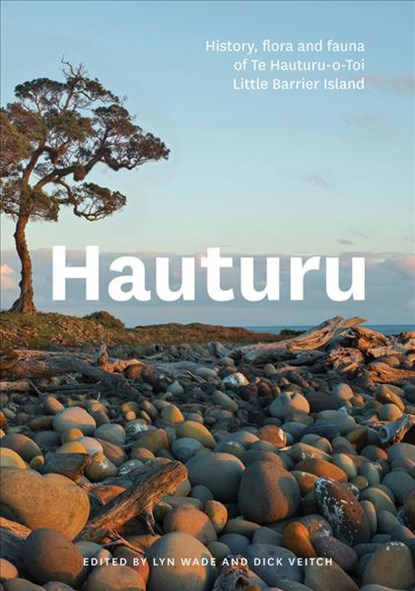 Hauturu, Dick Veitch ; Lyn Wade - Paperback - 9780995109582