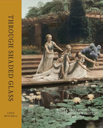 Through Shaded Glass, Lissa Mitchell - Gebonden - 9780995138490