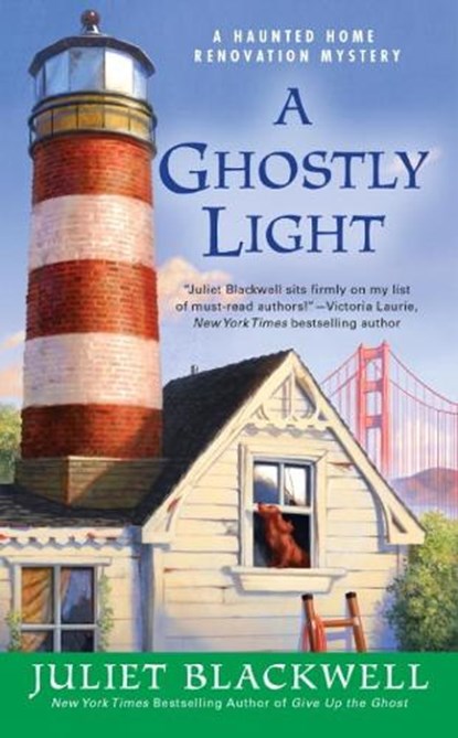 A Ghostly Light, Juliet Blackwell - Paperback - 9781101989357