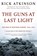 The Guns at Last Light, Rick Atkinson - Paperback - 9781250037817