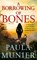 A Borrowing of Bones, Paula Munier - Paperback - 9781250229489