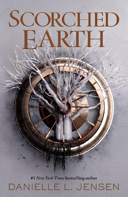 Scorched Earth, Danielle L. Jensen - Paperback - 9781250290847