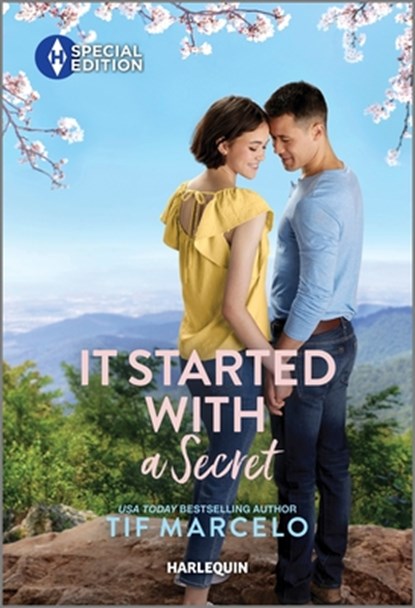 It Started with a Secret, Tif Marcelo - Paperback - 9781335594655