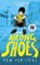 The Wrong Shoes, Tom Percival - Paperback - 9781398527140