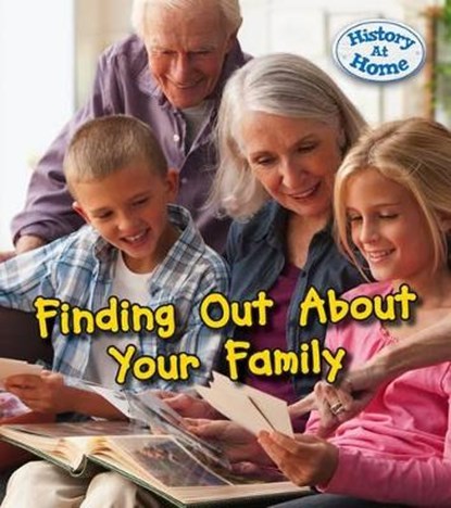Finding Out About Your Family History, HUNTER,  Nick - Paperback - 9781406281552