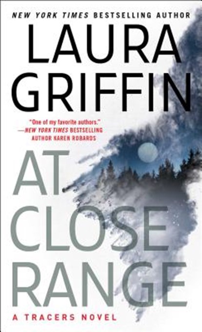 At Close Range, Laura Griffin - Paperback - 9781476761756