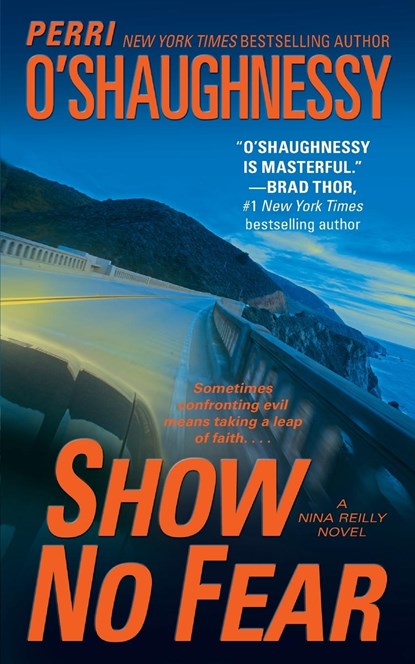 Show No Fear, Perri O'Shaughnessy - Paperback - 9781476798431