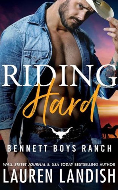 Riding Hard, Lauren Landish - Paperback - 9781503903517