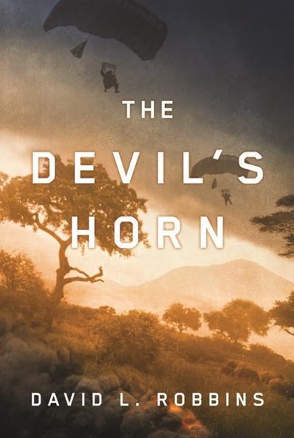 The Devil's Horn, David L. Robbins - Paperback - 9781503945470