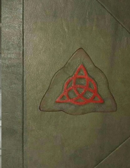 Charmed Book of Shadows Replica, Julia Caroline Scott - Paperback - 9781530685677