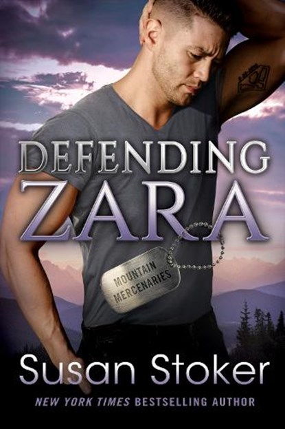 Defending Zara, Susan Stoker - Paperback - 9781542017138