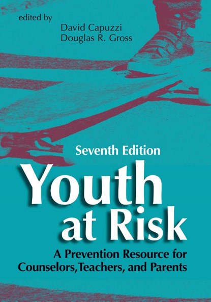 Youth at Risk, David Capuzzi ; Douglas R. Gross - Paperback - 9781556203848