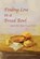 Finding Love in a Bread Bowl, Patsy Hallman - Paperback - 9781622881697