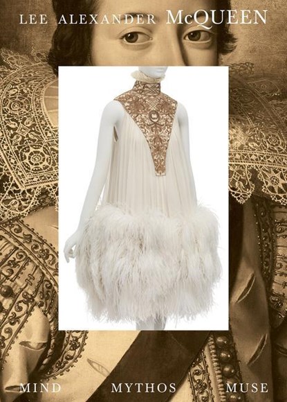 Lee Alexander McQueen: Mind, Mythos, Muse, Clarissa M. Esguerra ; Michaela Hansen - Gebonden Gebonden - 9781636810188