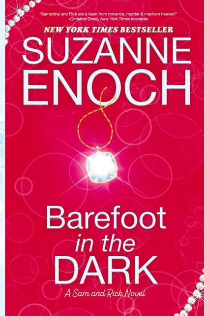 Barefoot in the Dark, Suzanne Enoch - Paperback - 9781641970464
