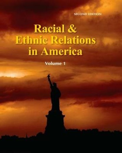 Racial & Ethnic Relations in America, MACK-SHELTON,  Kibibi, Ph.d. - Gebonden - 9781682173152