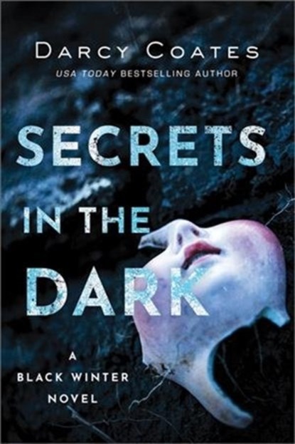 Secrets in the Dark, Darcy Coates - Paperback - 9781728220192